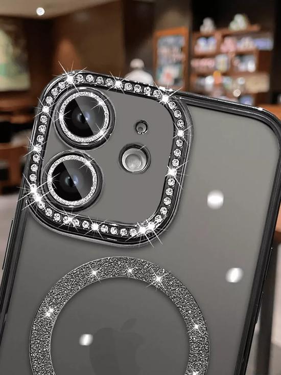 Чехол на iPhone