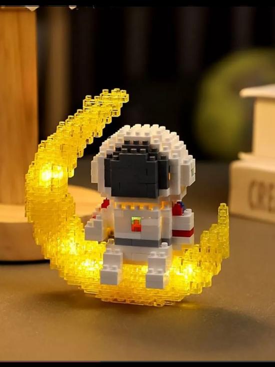 3D-конструктор ночник «Космонавт»