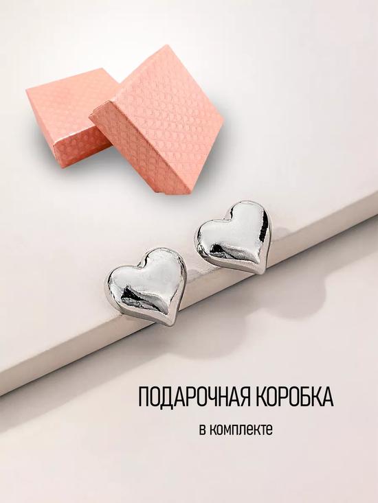 Крупные серьги-гвоздики