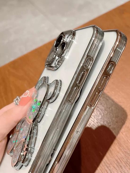 Чехол на iPhone с мишкой