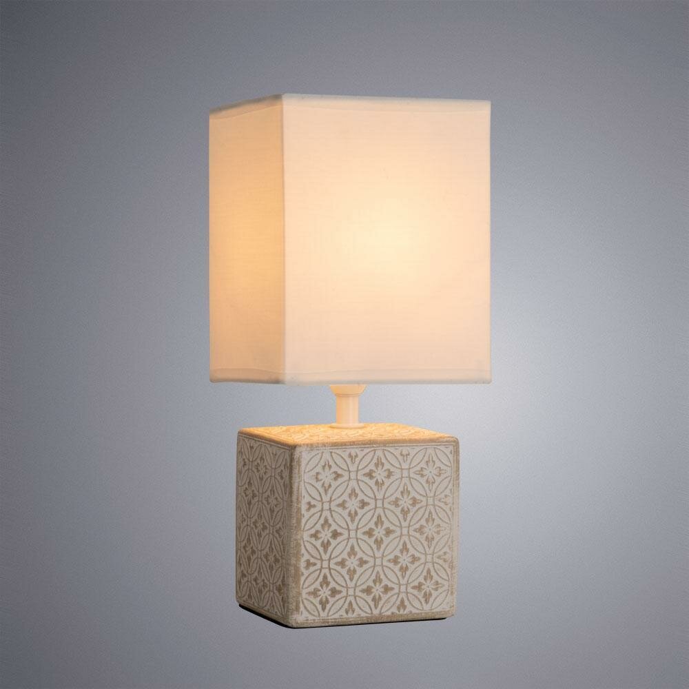 Настольная лампа Arte Lamp