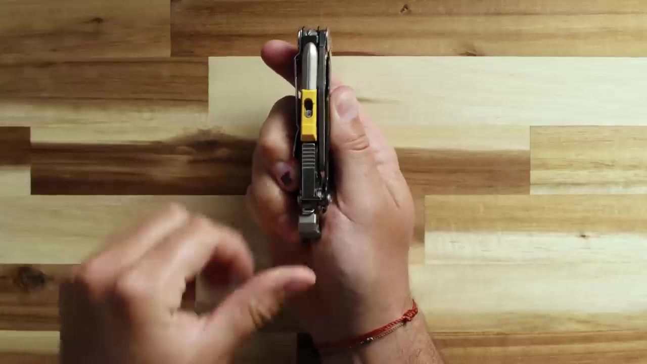 Мультитул Leatherman Signal