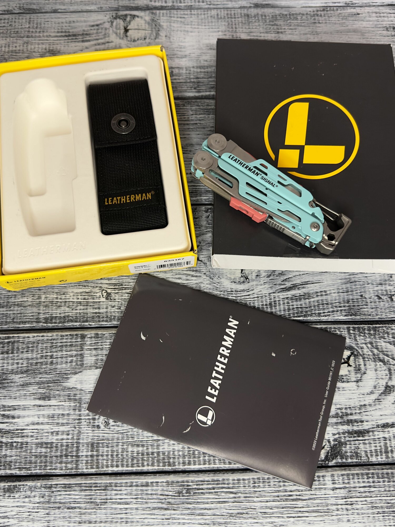 Мультитул Leatherman Signal